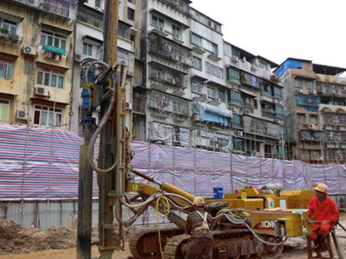 錨杆(gǎn)鑽施工3